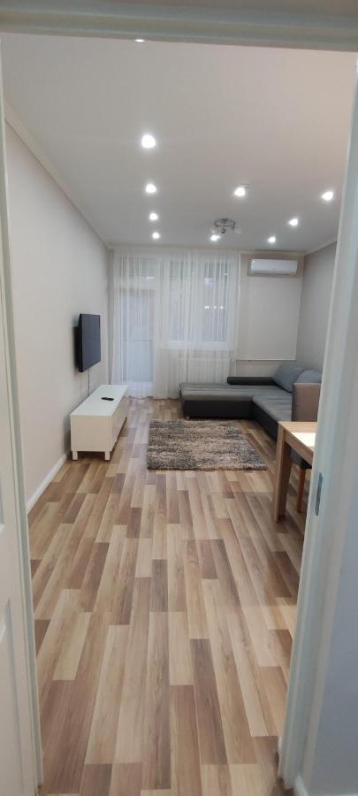 M3 Zuglo Apartment Boedapest Buitenkant foto